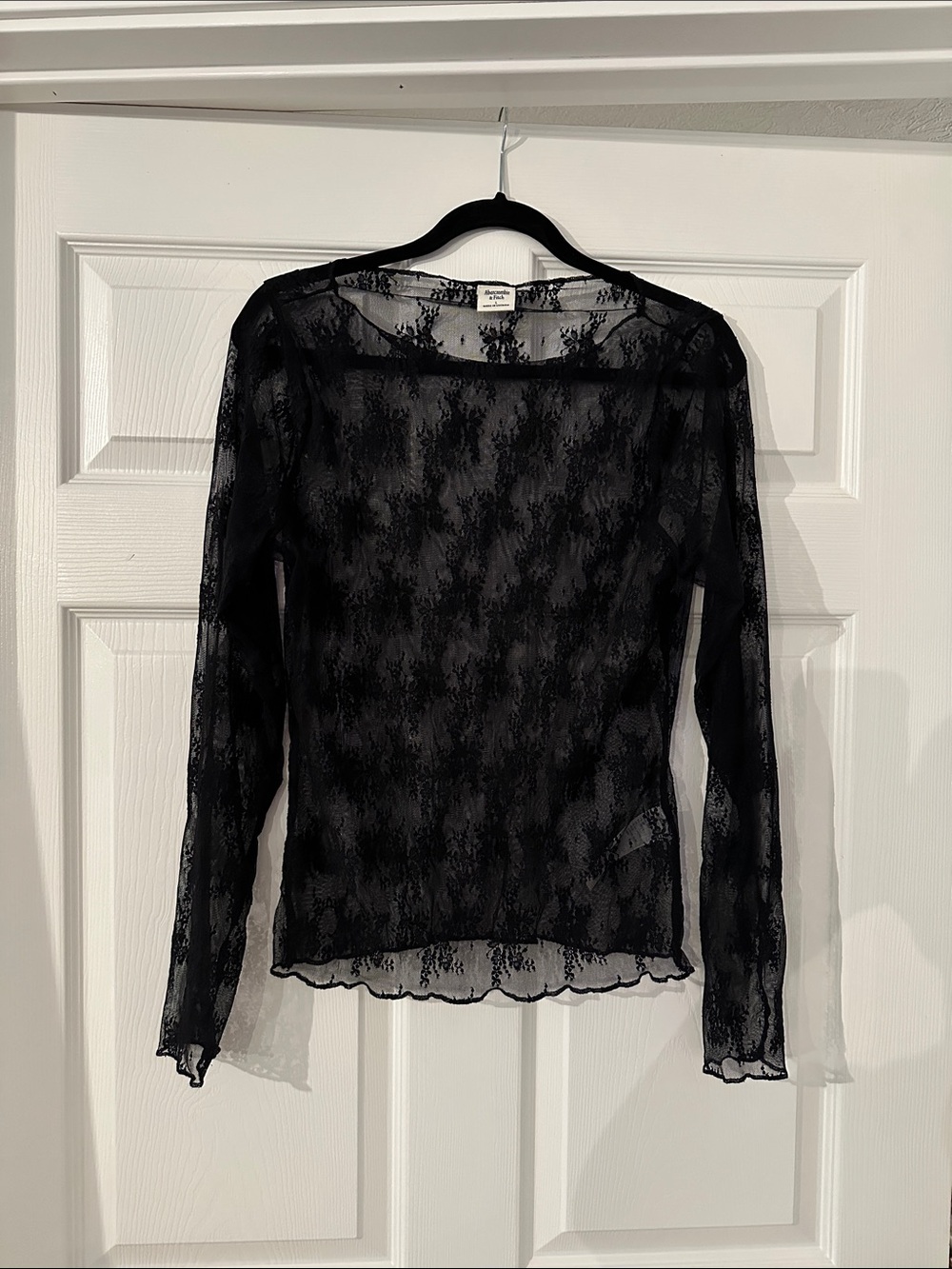 Abercrombie & Fitch Black Sheer Lace Long-Sleeve Top - Picture 3 of 5